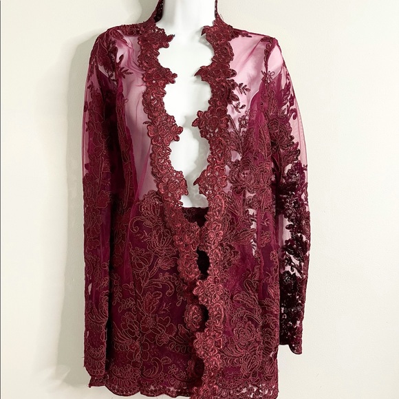 BANJUL Lace Shorts 2-Piece Suit Set